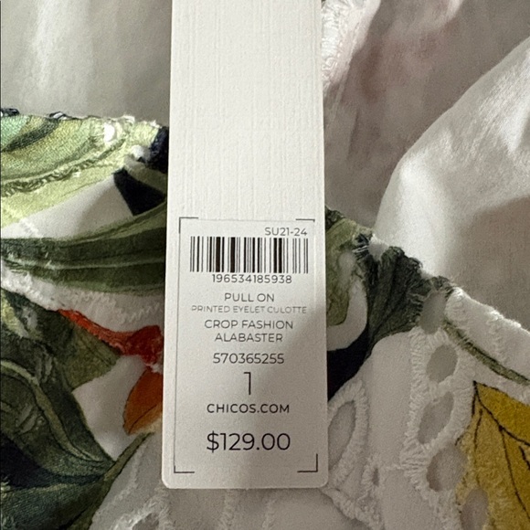 Chico's Floral Eyelet Culotte Wide Leg Pants - Picture 6 of 10